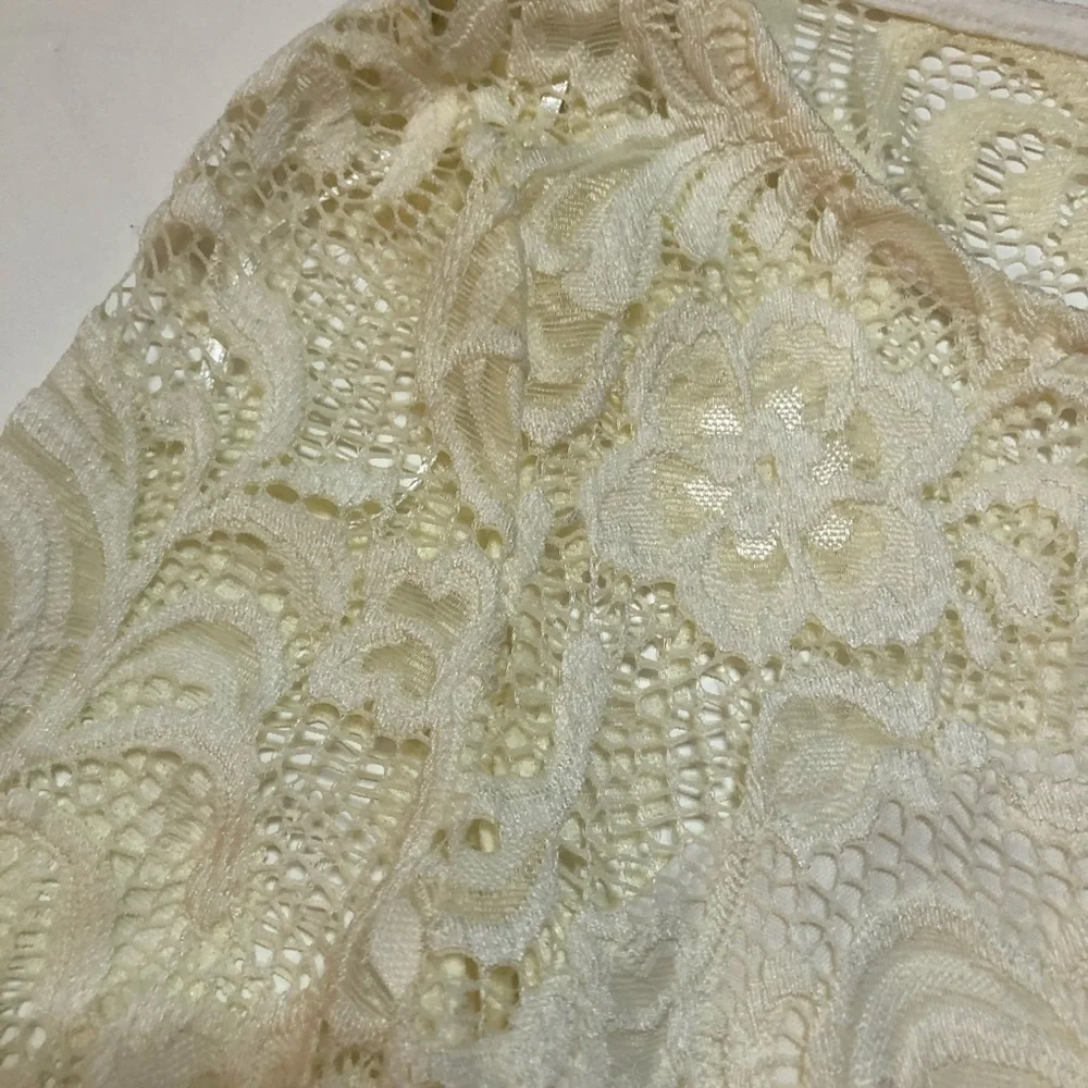 Women’s dress color white bodycon  size medium - Picture 11 of 12
